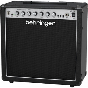 Behringer HA-40R 40 wattos gitárkombó zengetővel